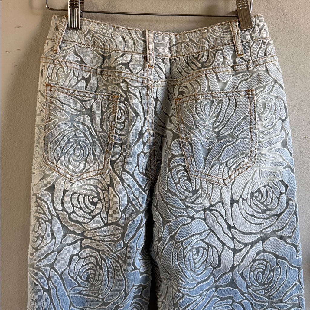 Innovare Denim Chlodulf Flower Cutout Jeans Size Small New With Tags — image 5 of 8